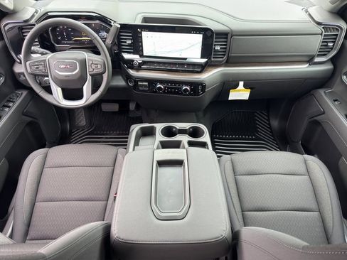 New 2026 GMC Sierra 1500 Elevation image 16