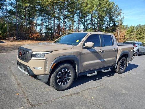 Certified 2022 Nissan Frontier Pro-X image 8