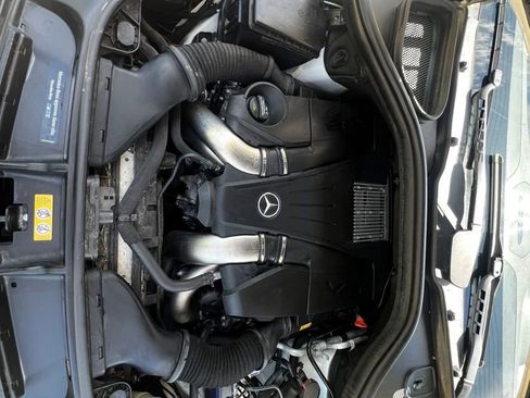 Used 2017 Mercedes-Benz GLS 550 4MATIC image 34
