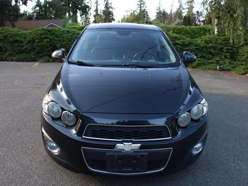 Used 2013 Chevrolet Sonic LTZ FWD image 11