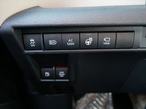 Certified 2025 Toyota Sienna Platinum AWD/4WD image 26