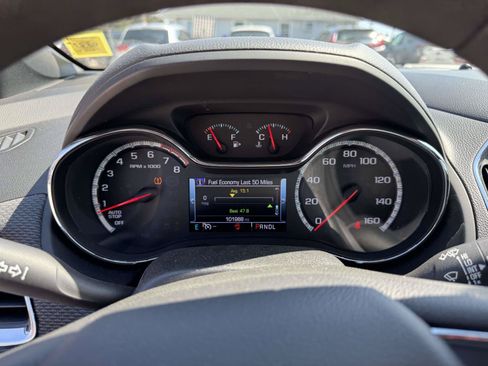 Used 2018 Chevrolet Cruze LT w/ Sun And Sound Package FWD image 23