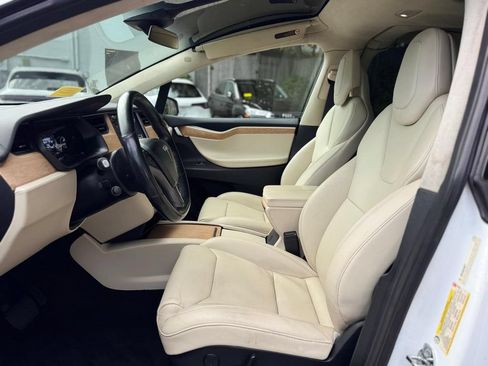 Used 2018 Tesla Model X AWD/4WD image 18