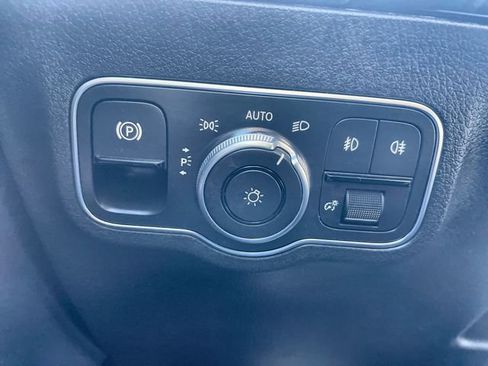 Used 2021 Mercedes-Benz GLA 250 image 17