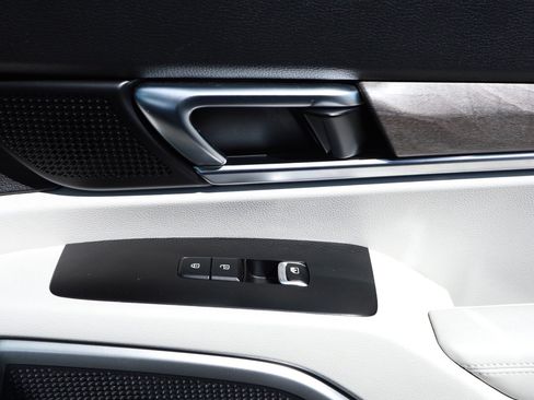 Used 2022 Kia Telluride EX w/ EX Premium Package FWD image 38