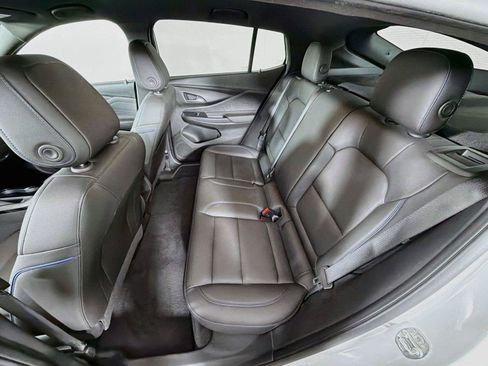 Used 2024 Buick Envista Sport Touring w/ Convenience I Package FWD image 25
