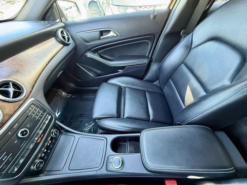 Used 2016 Mercedes-Benz GLA 250 4MATIC image 25