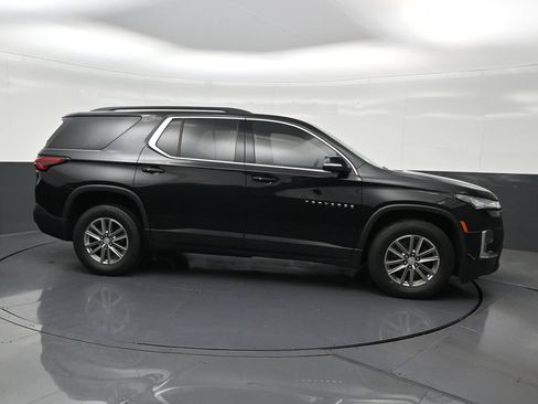 Used 2023 Chevrolet Traverse LT FWD image 7