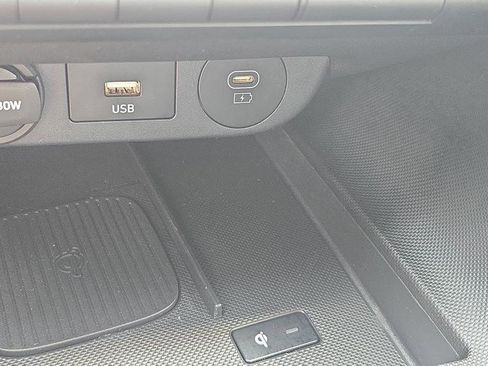 Certified 2025 Hyundai Elantra Sport FWD image 30