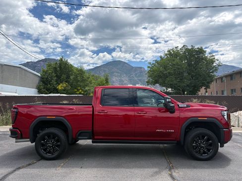 Used 2024 GMC Sierra 3500 AT4 w/ AT4 Premium Plus Package AWD/4WD image 2