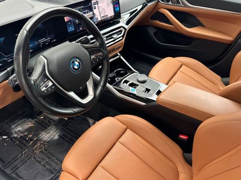 Used 2023 BMW i4 eDrive40 w/ Premium Package image 9