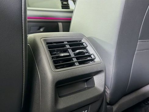 New 2026 Volkswagen Tiguan SE R-Line FWD image 25