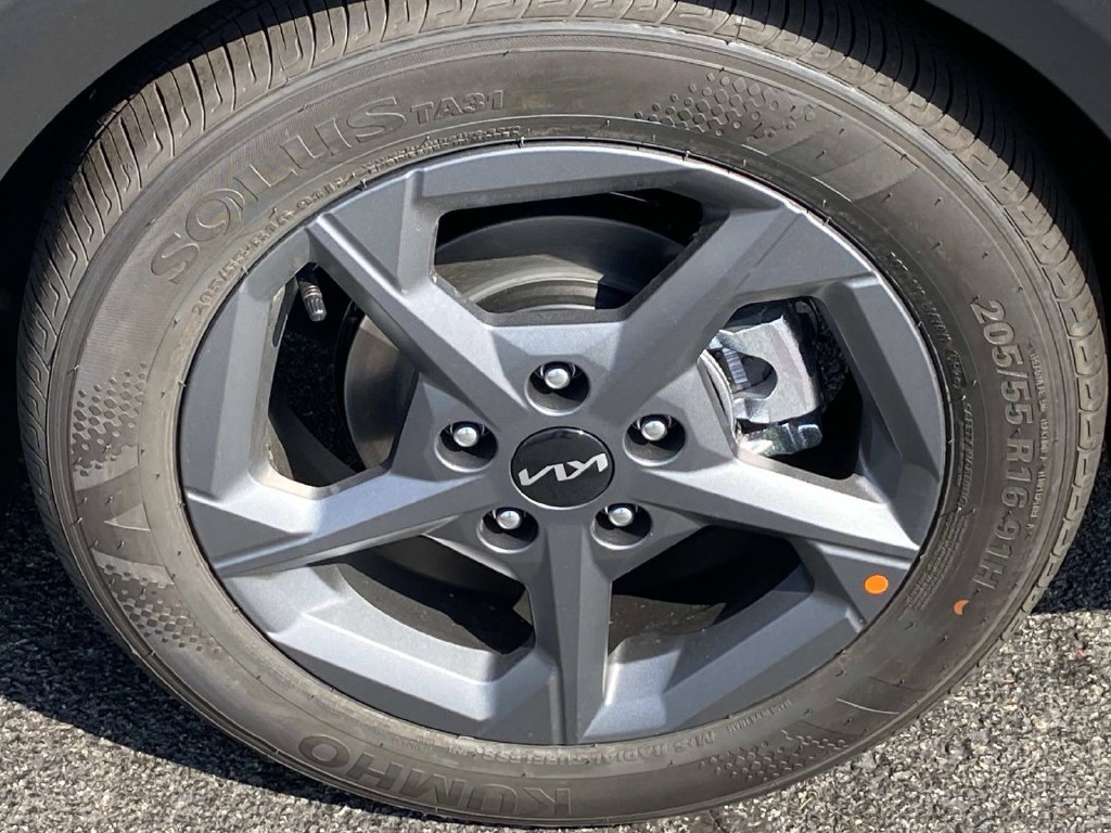 New 2026 Kia K4 FWD image 5