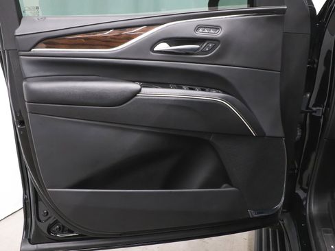 Used 2024 Cadillac Escalade ESV Sport Platinum w/ LPO, ONYX Package image 12