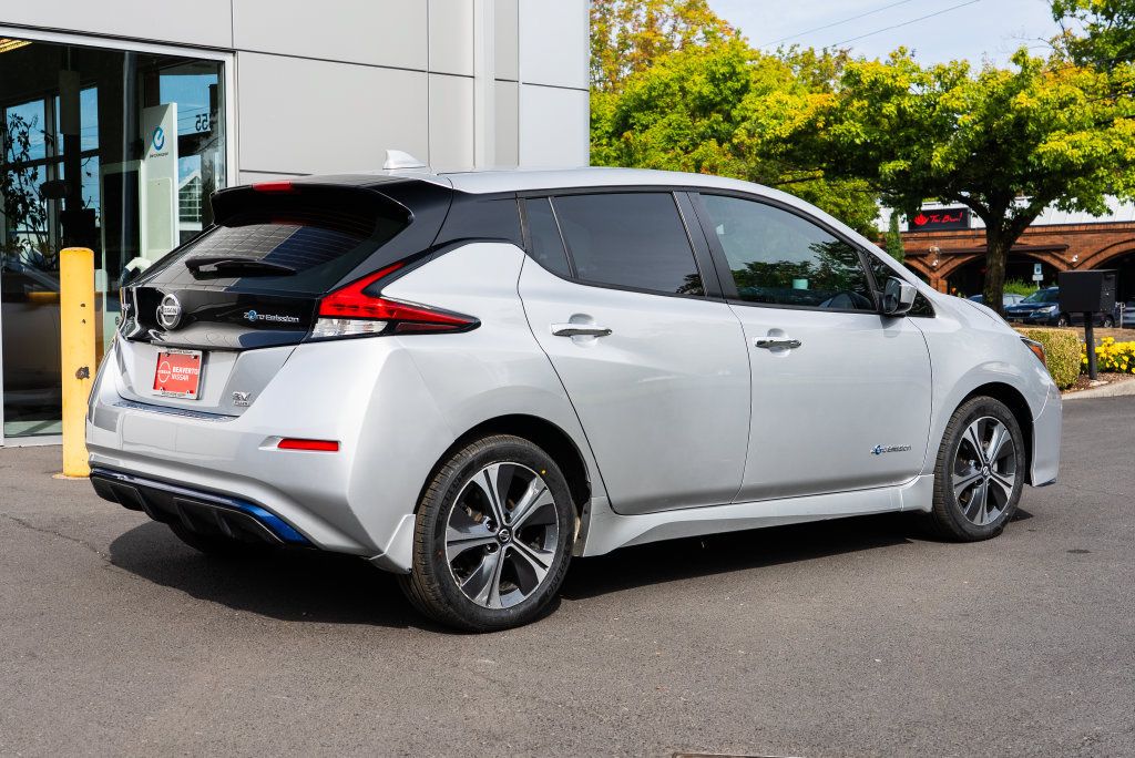 Used 2019 Nissan Leaf SV Plus w/ SV All Weather Package FWD image 6