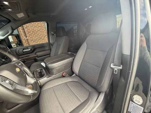 Used 2023 Chevrolet Silverado 3500 LT w/ Convenience Package image 20