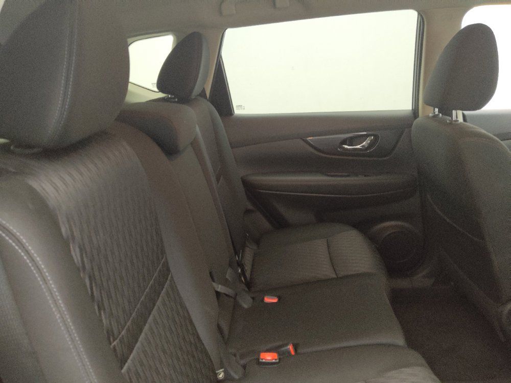 Used 2018 Nissan Rogue SV w/ Premium Package AWD/4WD image 19