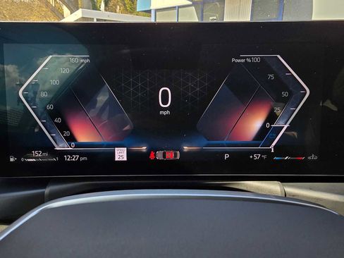 Used 2025 BMW 330i xDrive Sedan w/ M Sport Package image 28