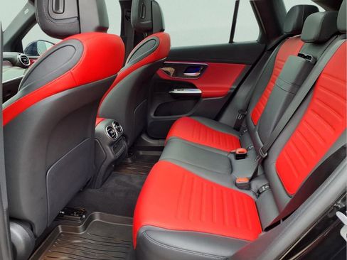 Used 2024 Mercedes-Benz GLC 43 AMG 4MATIC image 11