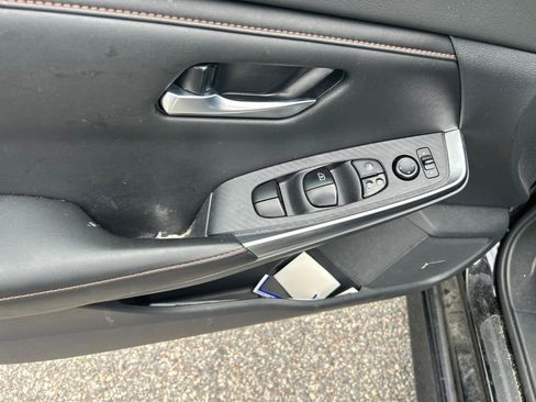 Used 2021 Nissan Sentra SR w/ SR Premium Package FWD image 14