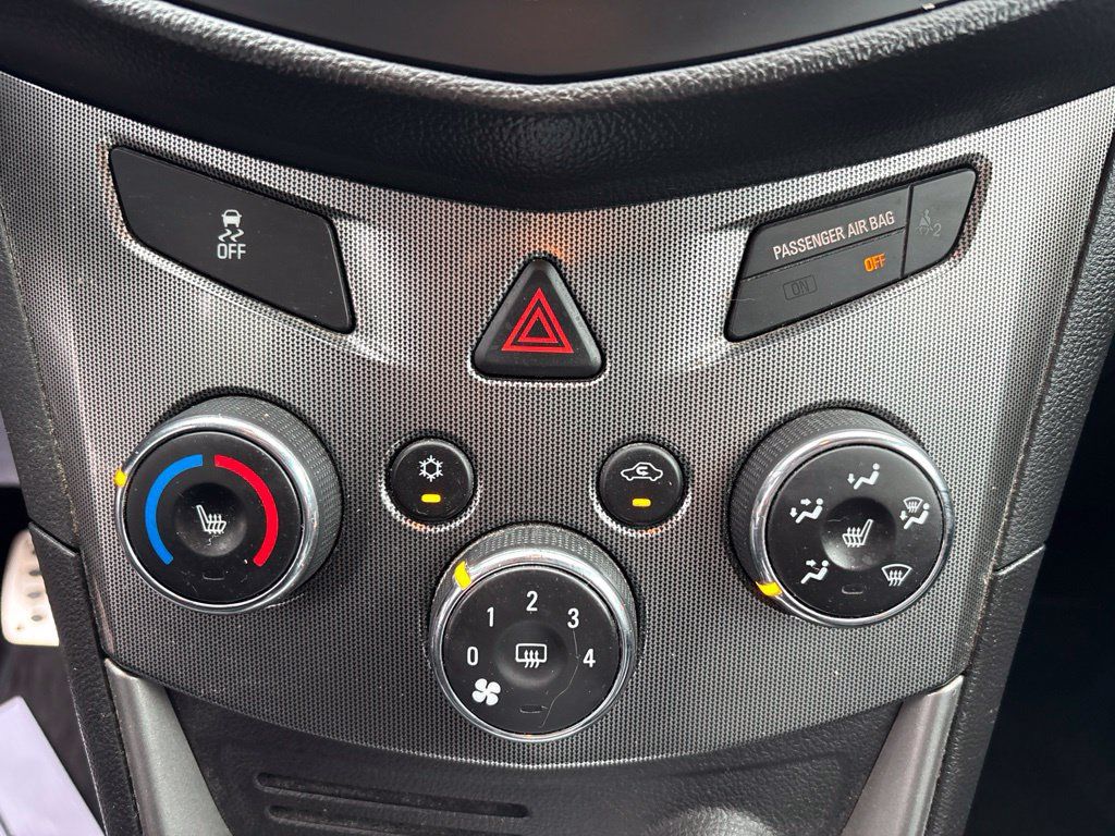 Used 2015 Chevrolet Trax LTZ AWD/4WD image 19