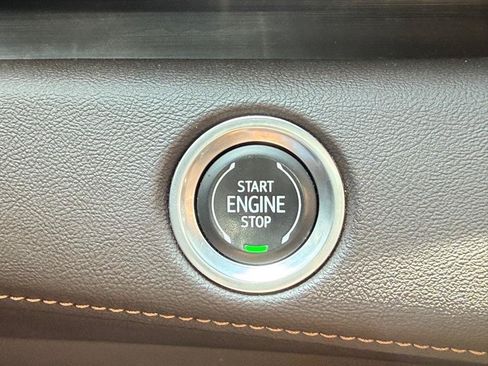 Used 2022 Cadillac Escalade ESV Sport w/ Touring Package AWD/4WD image 24