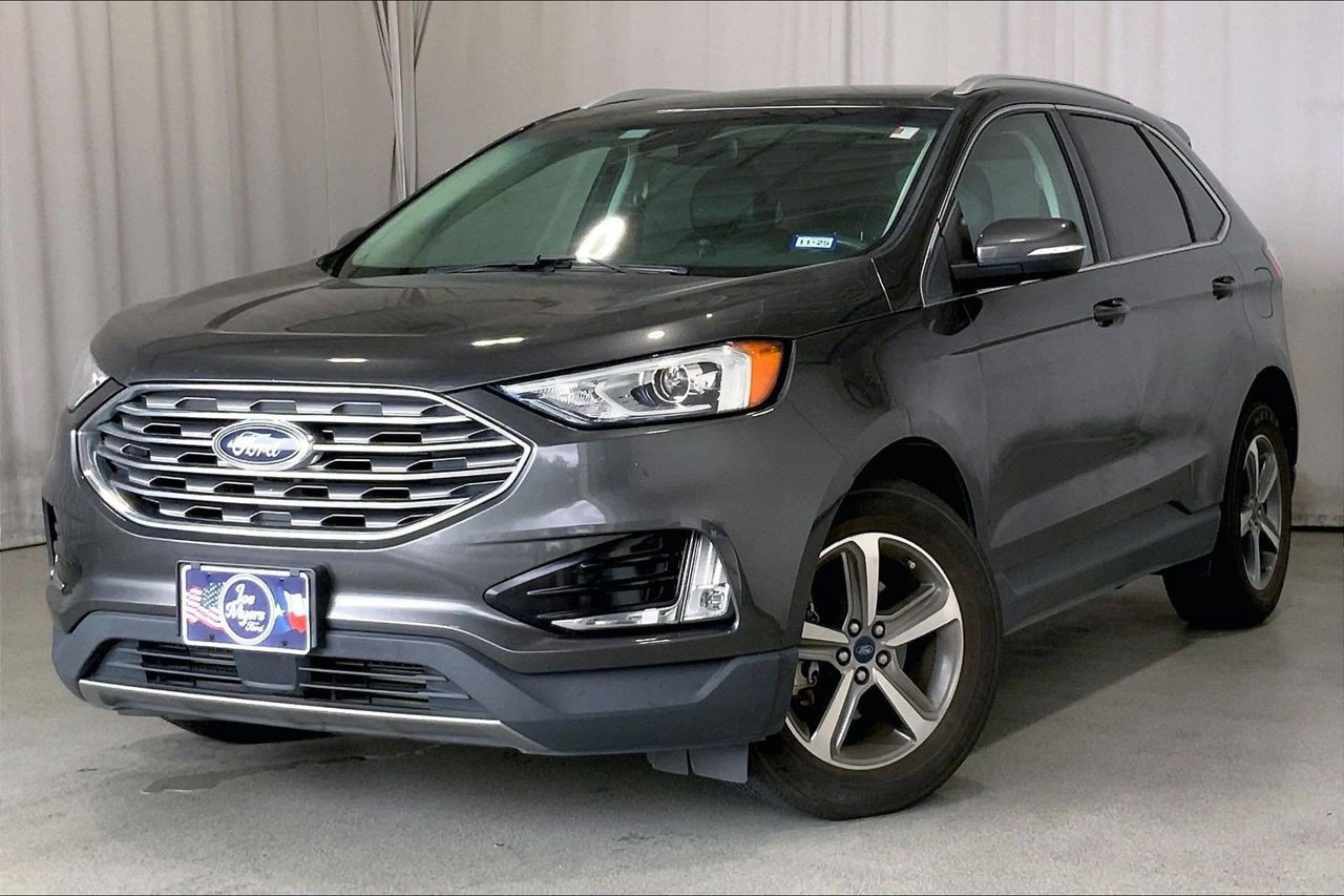 Used 2019 Ford Edge SEL w/ Equipment Group 201A FWD image 2