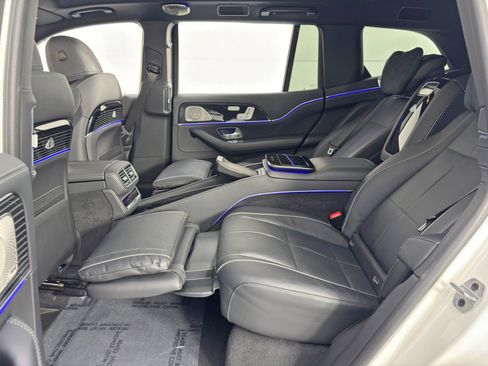 Used 2023 Mercedes-Benz Maybach GLS 600 4MATIC image 55