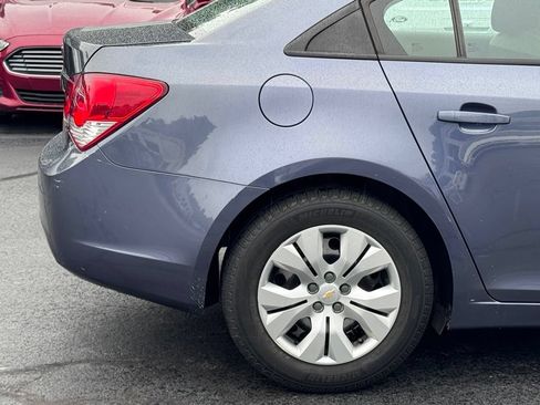 Used 2013 Chevrolet Cruze LS FWD image 35