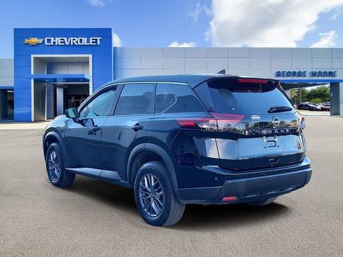 Used 2024 Nissan Rogue S image 3