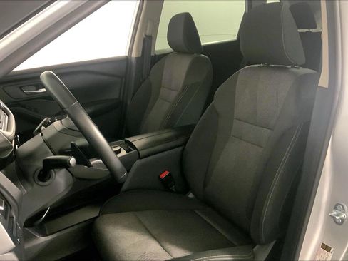 Used 2025 Nissan Rogue SV AWD/4WD image 22