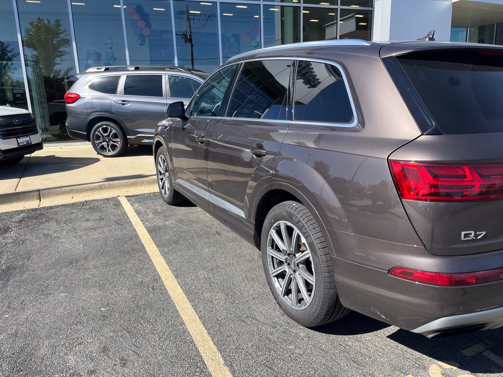 Used 2017 Audi Q7 3.0T Prestige AWD/4WD image 8