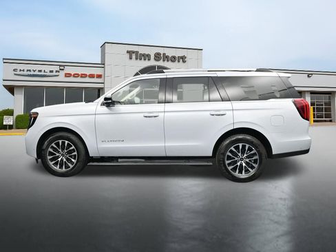 Used 2025 Ford Expedition Platinum AWD/4WD image 2