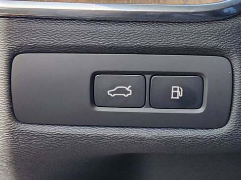 New 2026 Volvo XC60 T8 Plus w/ Protection Package Premier image 11