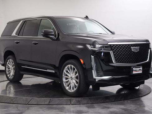 Used 2021 Cadillac Escalade Premium Luxury AWD/4WD image 7