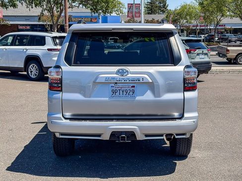Used 2022 Toyota 4Runner TRD Sport w/ Technology Package RWD image 3