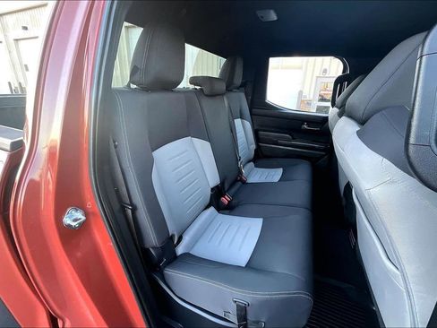 Used 2025 Toyota Tacoma TRD Off-Road image 28