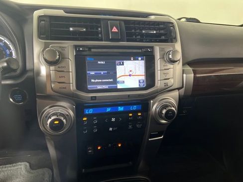 Used 2015 Toyota 4Runner SR5 image 17