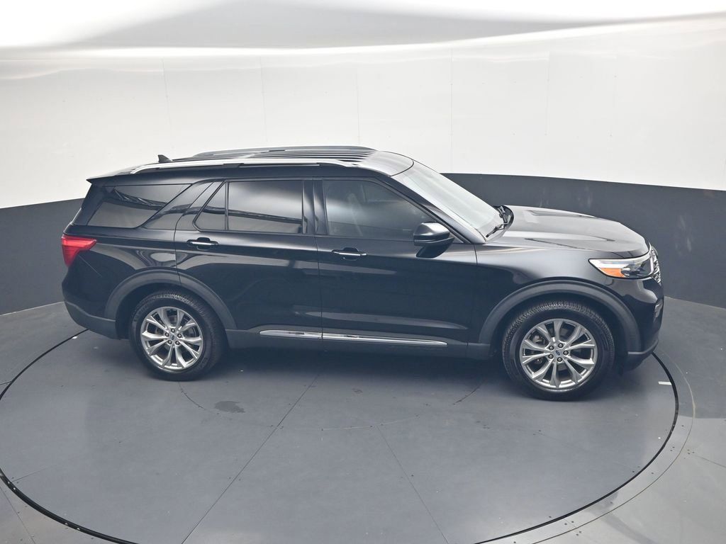 Used 2021 Ford Explorer Limited w/ Equipment Group 301A AWD/4WD image 33