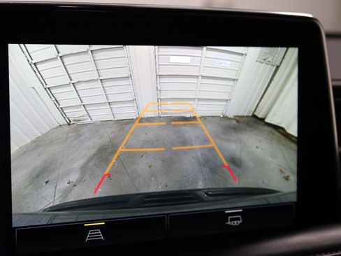 Used 2023 Chevrolet Suburban Premier image 33