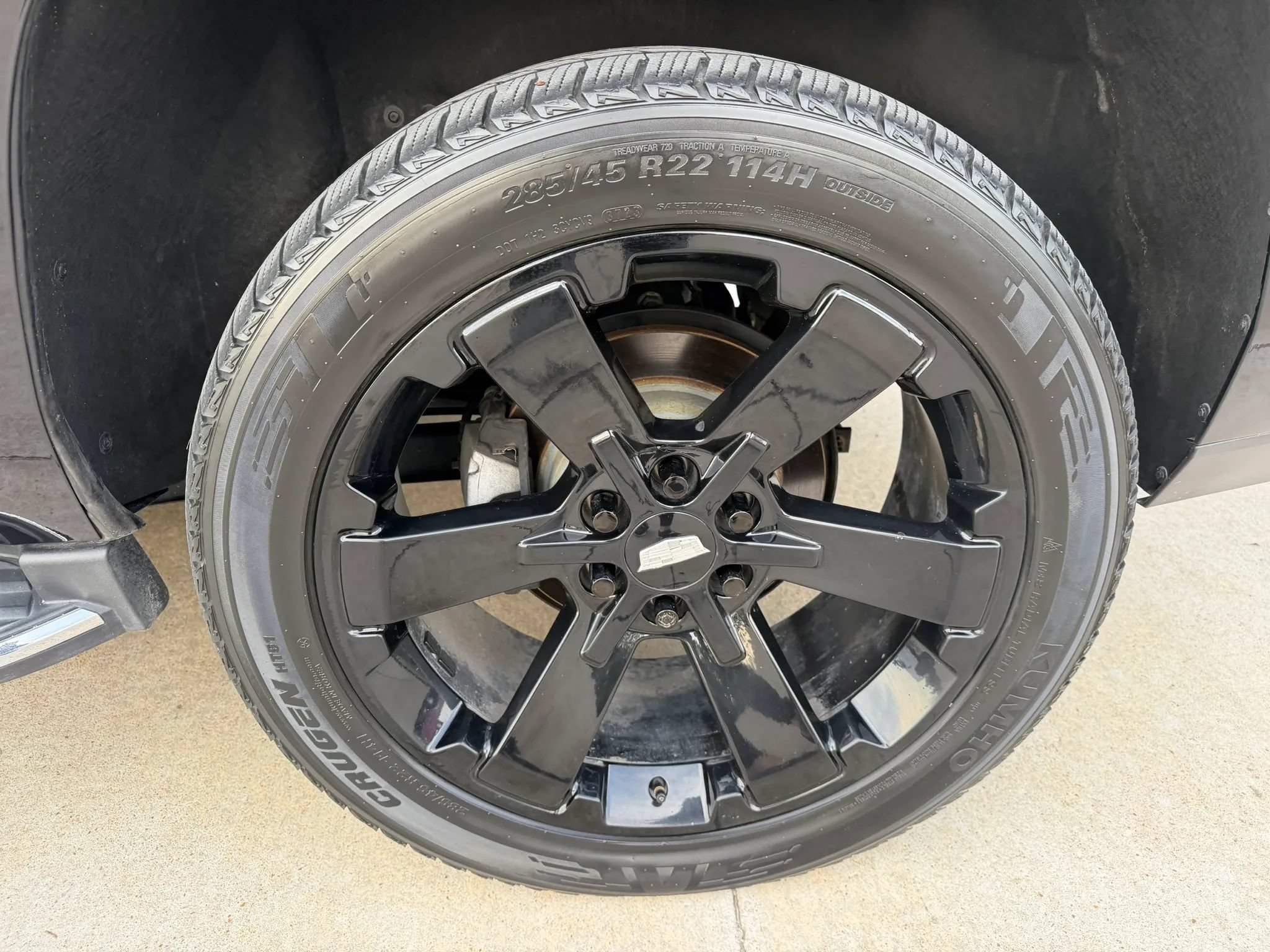 Used 2019 Cadillac Escalade Luxury AWD/4WD image 78