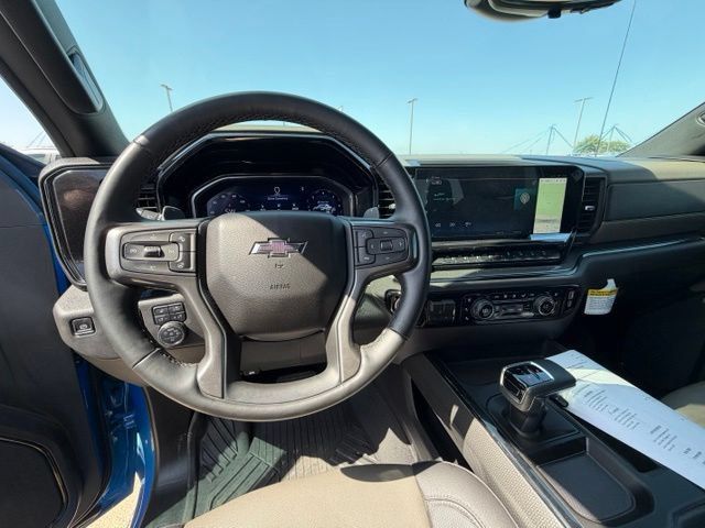 Used 2025 Chevrolet Silverado 1500 ZR2 w/ Technology Package AWD/4WD image 15