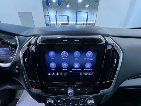 Used 2020 Chevrolet Traverse RS AWD/4WD image 25