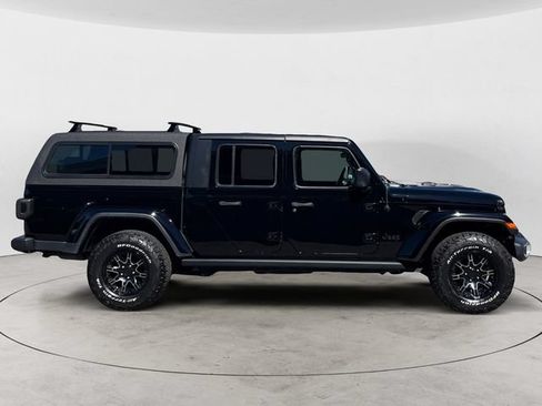Used 2021 Jeep Gladiator Sport AWD/4WD image 4