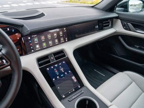 Certified 2025 Porsche Taycan image 16