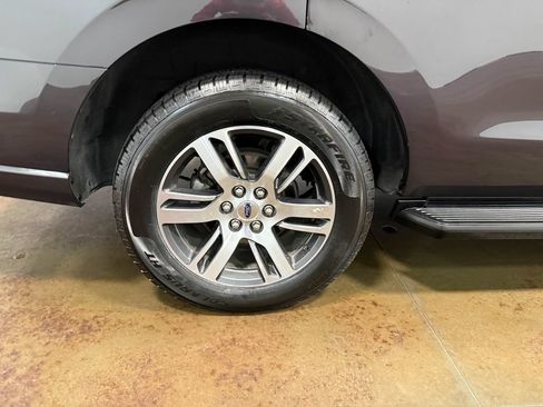 Used 2024 Ford Expedition Limited AWD/4WD image 90