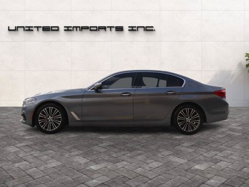 Used 2017 BMW 540i RWD image 2