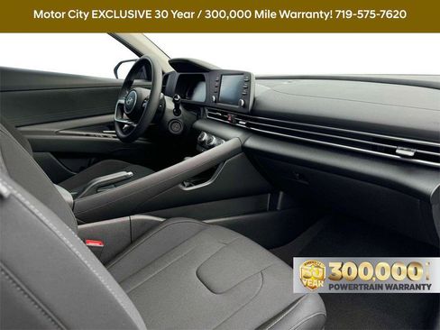 New 2025 Hyundai Elantra SE image 24