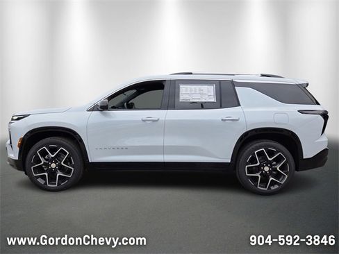 New 2026 Chevrolet Traverse High Country image 2