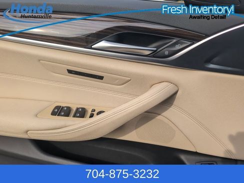 Used 2019 BMW 530i w/ Convenience Package image 25